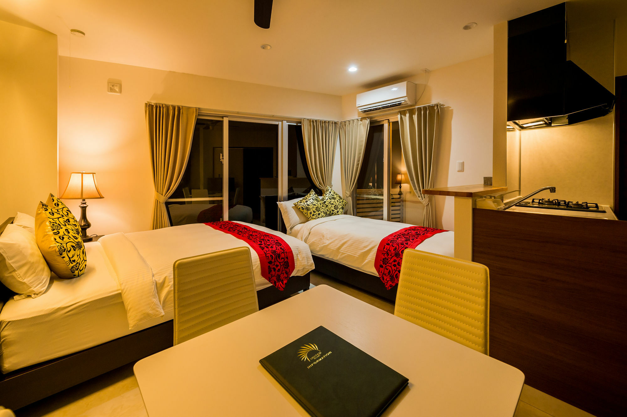 United Resort Ocean Front Onna Ngoại thất bức ảnh